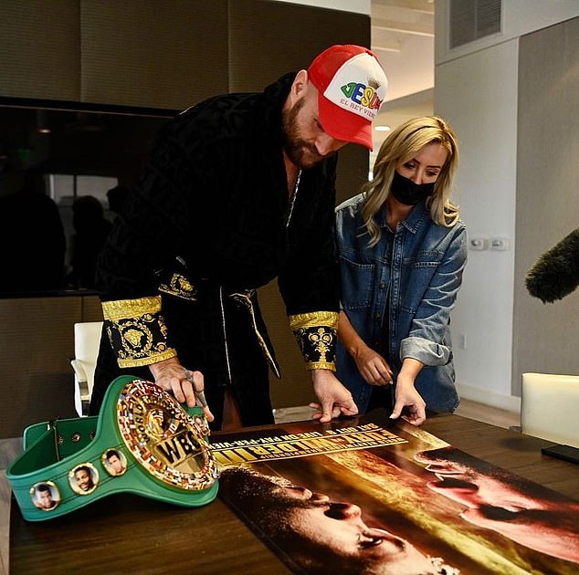 79652953-12831495-Melissa_Takimoglu_has_been_by_Tyson_Fury_s_side_for_some_his_b.jpg