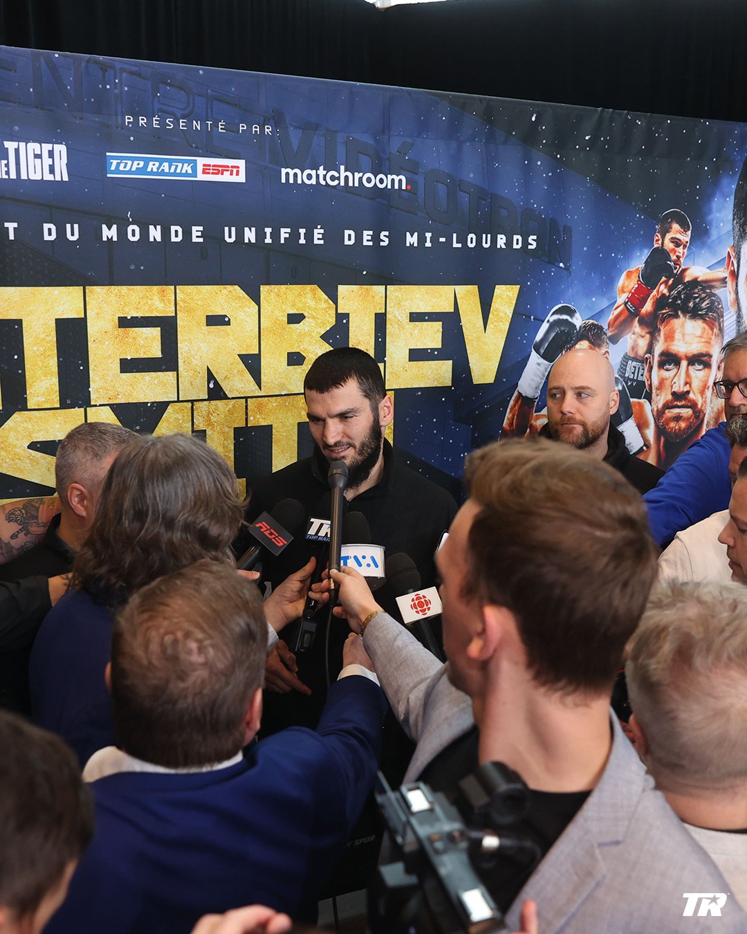 beterbiev-press-1.jpg