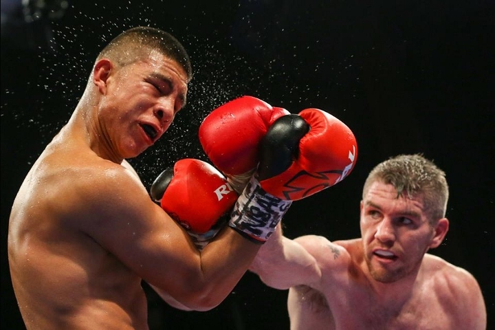 munguia-smith-fight (15).jpg