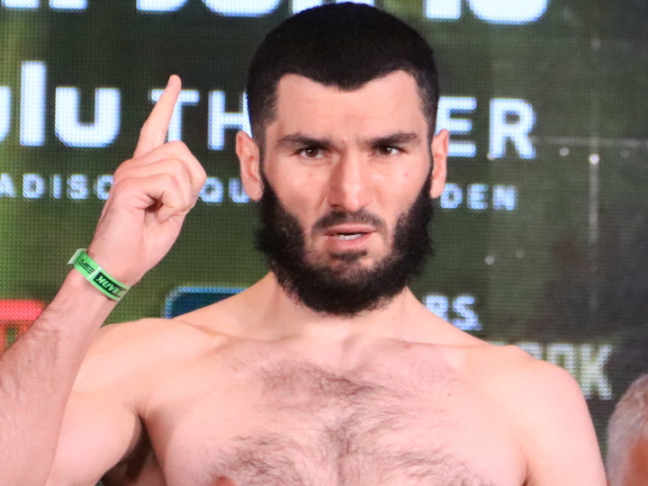 artur-beterbiev-2_1655540474.jpg