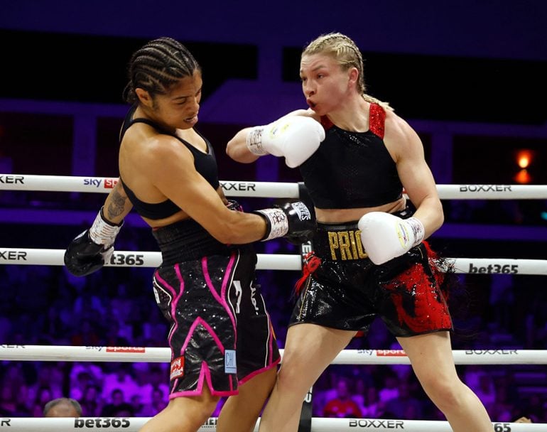 jessica-mccaskill-vs-lauren-price_photo-by-Lawrence-Lustig-BOXXER-770x608.jpg