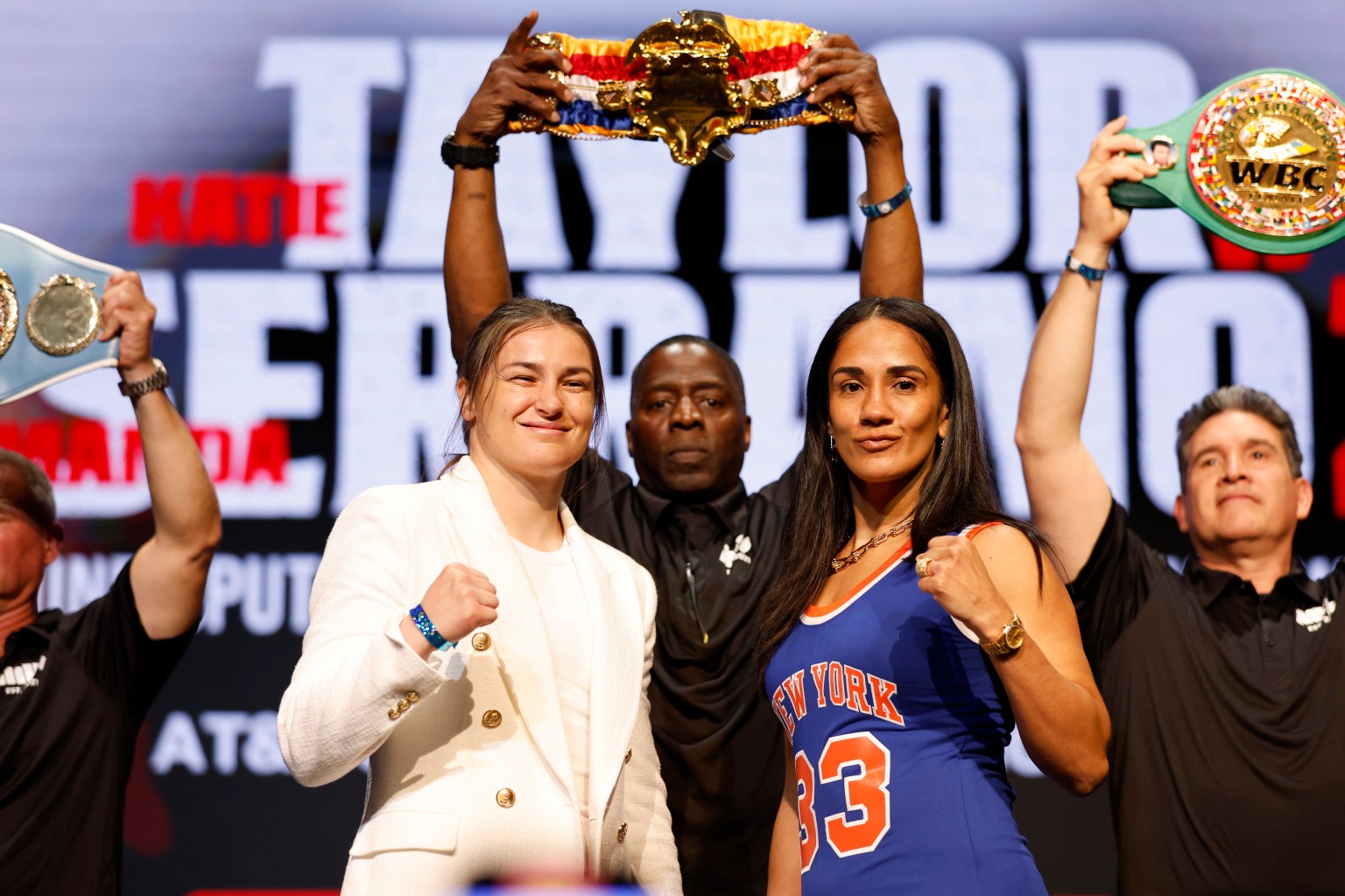 katie-taylor-amanda-serrano-new-york-press-conference-faceoff-getty-2.jpg