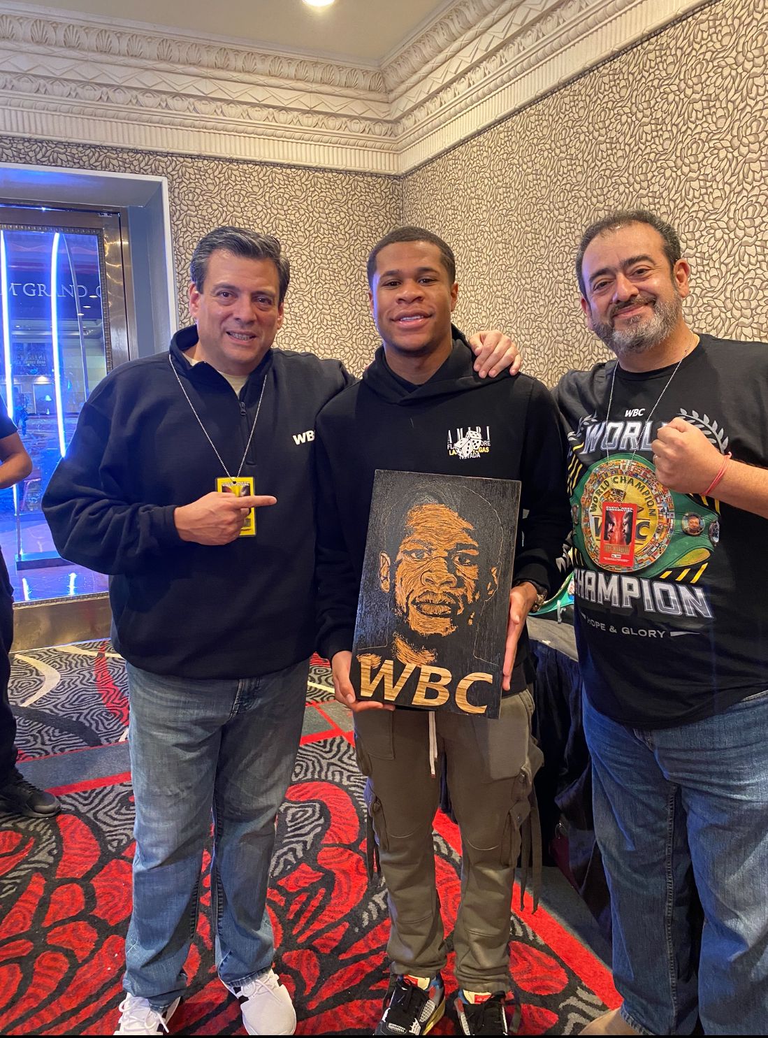 haney-pepe-mauricio.jpg
