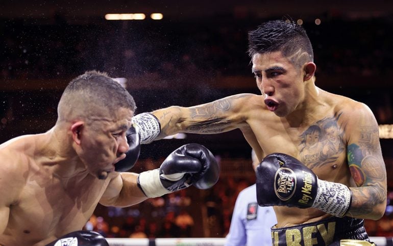 julio-cesar-martinez-vs-angelino-cordova_GettyImages-2126287823-770x483.jpg