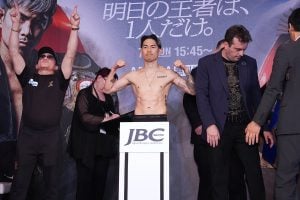 Kazuto-Ioka-Makes-Weight-For-July-7-300x200.jpg