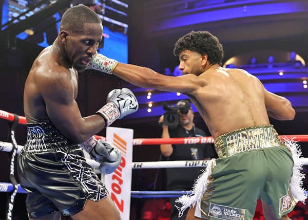 Raymond-Muratalla-vs-Tevin-Farmer_action10.jpg