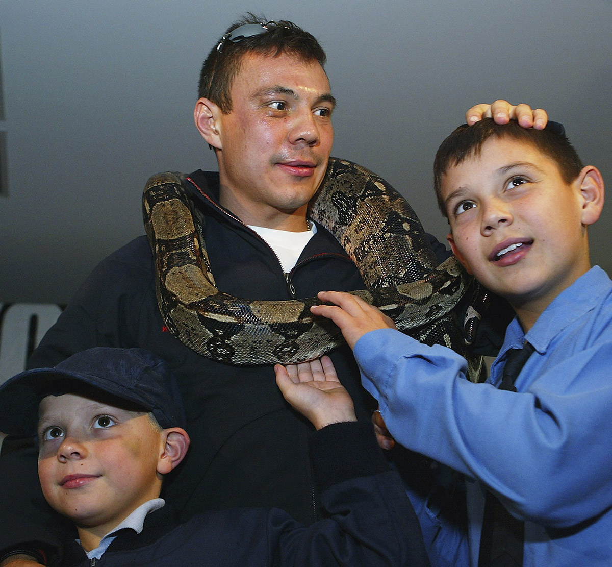 tszyu-family_GettyImages-52907570.jpg