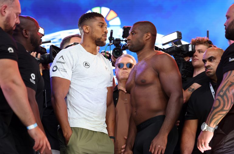 Anthony-Joshua-Daniel-Dubois-Post-Weigh-In-Staredown-770x509.jpg