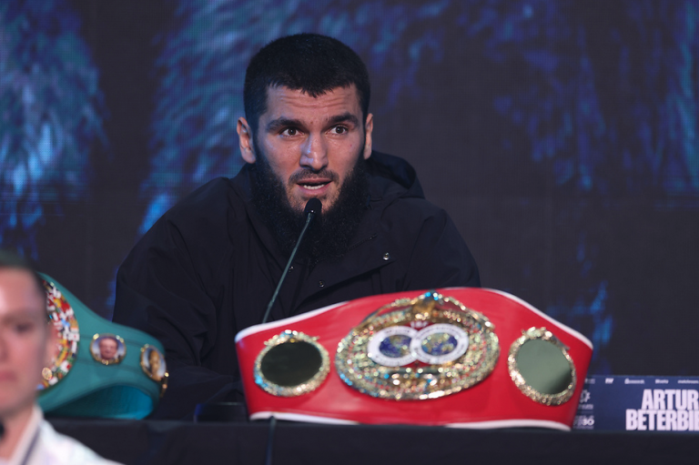 beterbiev-2-768x511.png