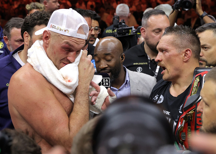 Tyson Fury and Oleksandr Usyk_end_1716404307.jpg