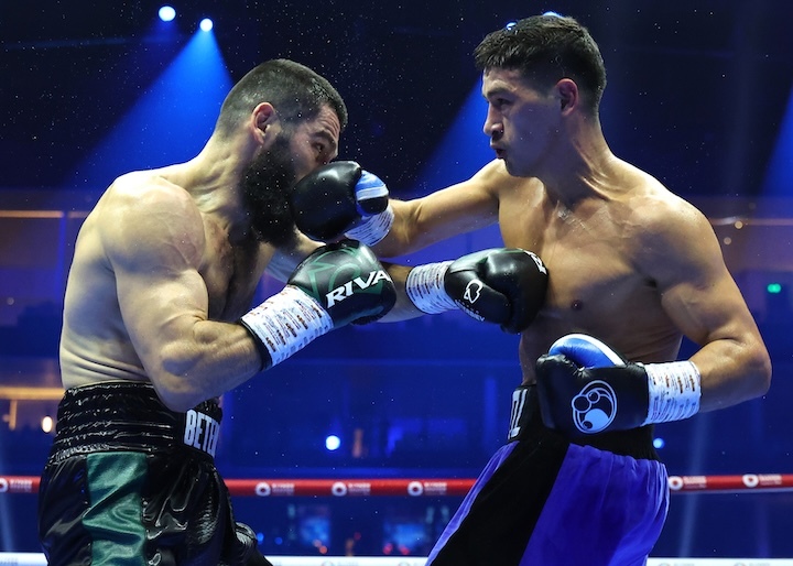 Artur-Beterbiev-Dmitry-Bivol_action6.jpg