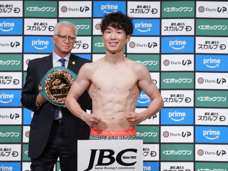 Kenshiro-Teraji-Smiles-At-Weigh-In-770x577.jpg
