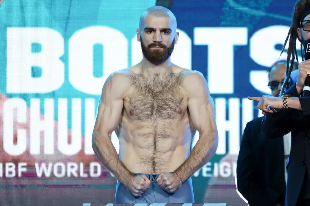 karen-chukhadzhian-weigh-in-1068x712.jpg_ͼ.jpg