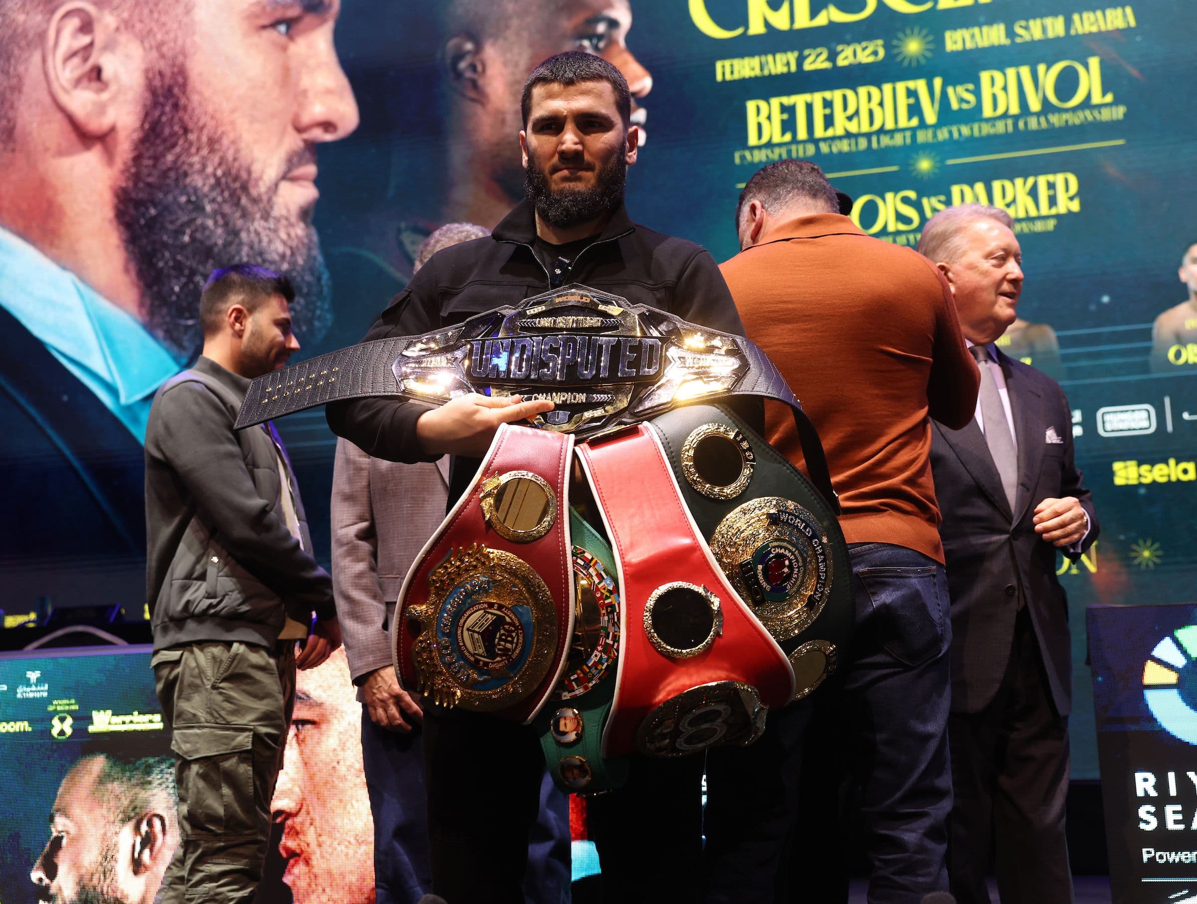 artur_beterbiev_5_b99d507aa9.jpg