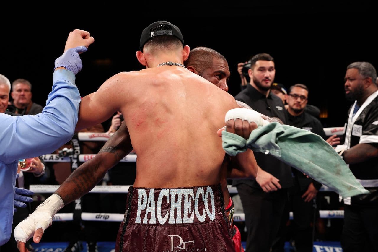 pacheco_stevens_fight_29_1c03f06b7d.jpg