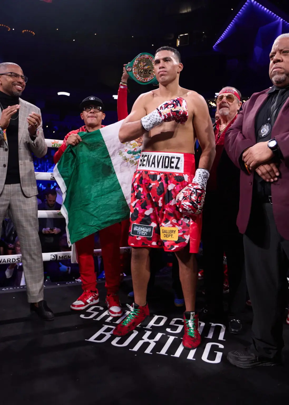 david-benavidez-1097x1536.jpg_ͼ.jpg