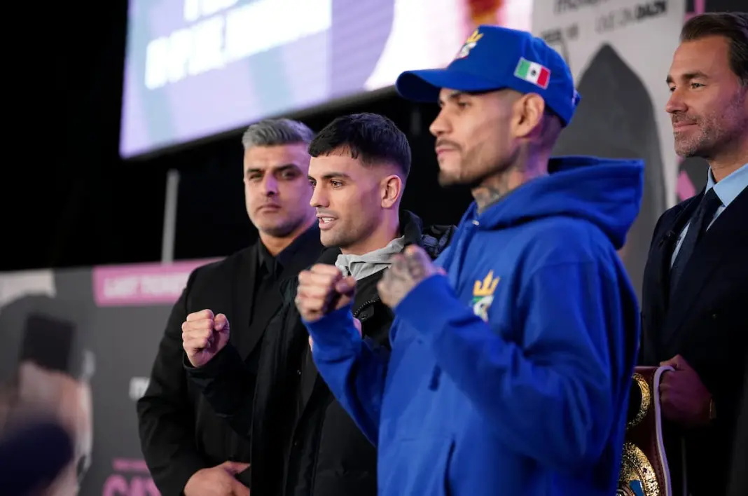 jack-catterall-vs-arnold-barboza-jr-press-conference-pose-1068x708.jpg_ͼ.jpg