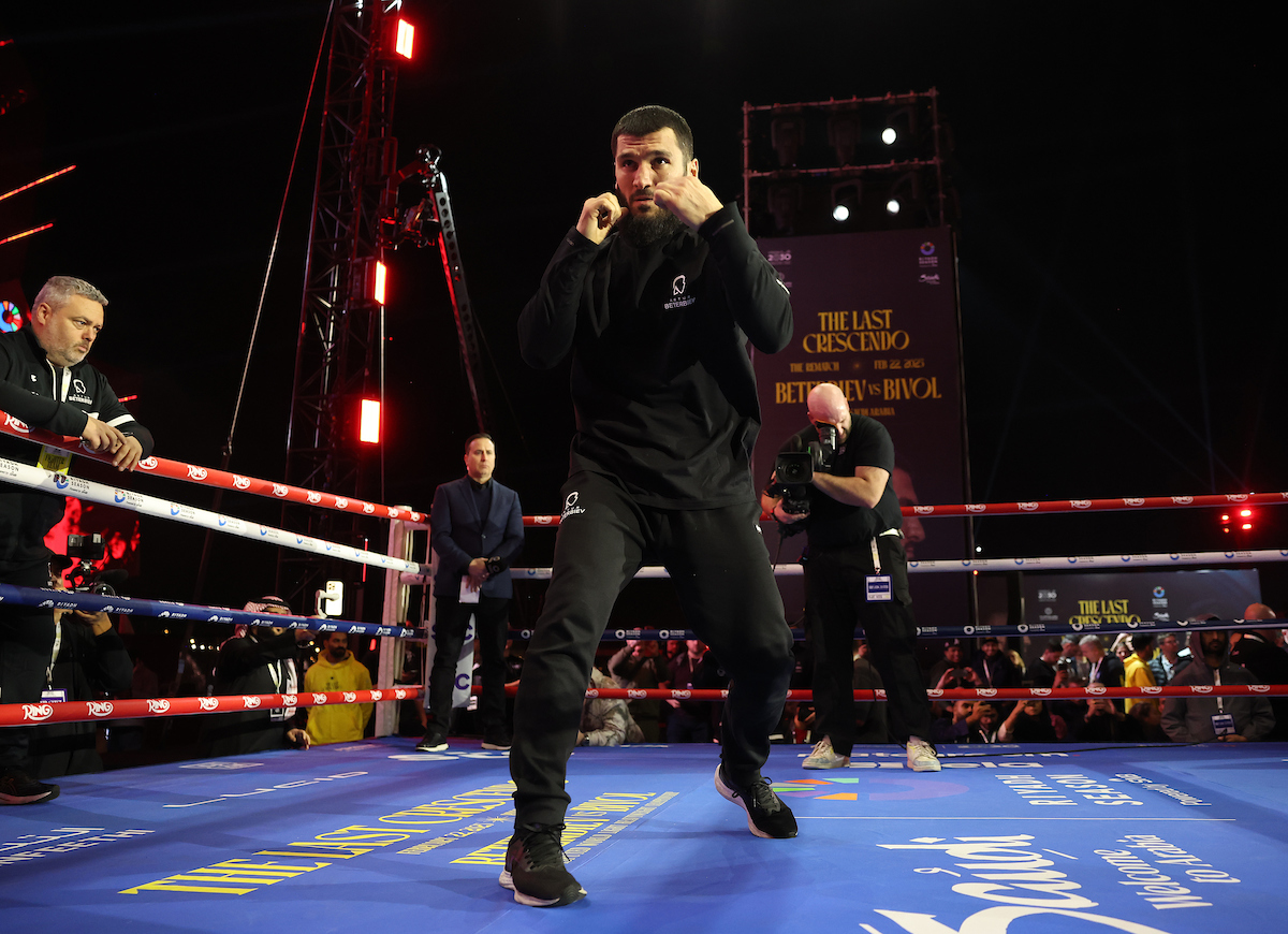 Beterbiev public workout.jpg