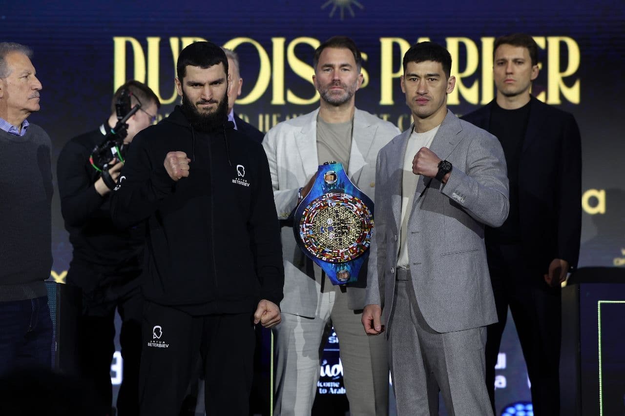 beterbiev_bivol_10_7050b3c3ae.jpg
