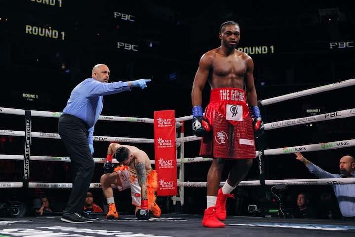 0018_Dwayke Flemmings Jr vs Florent Dervis.jpg