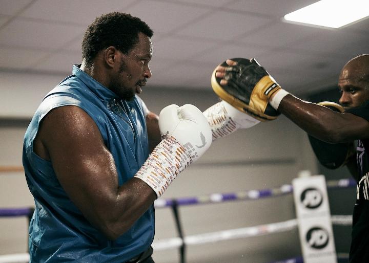 dillian-whyte (9)_2020_08_20_215212.jpeg