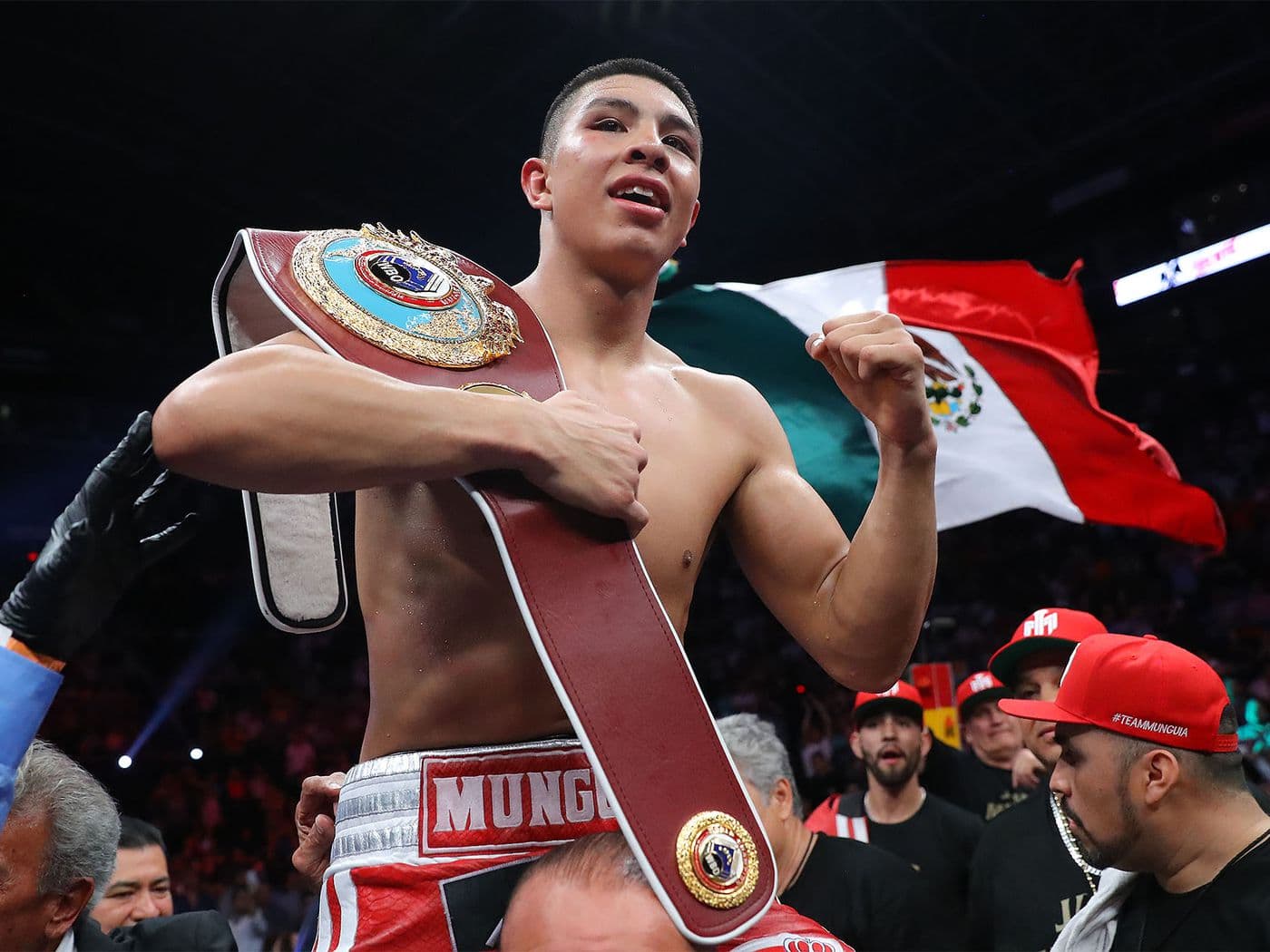 ring_magazine_dev_ring_old_data_uploads_2024_07_Jaime_Munguia_Celebrates_Win_6ce.jpg