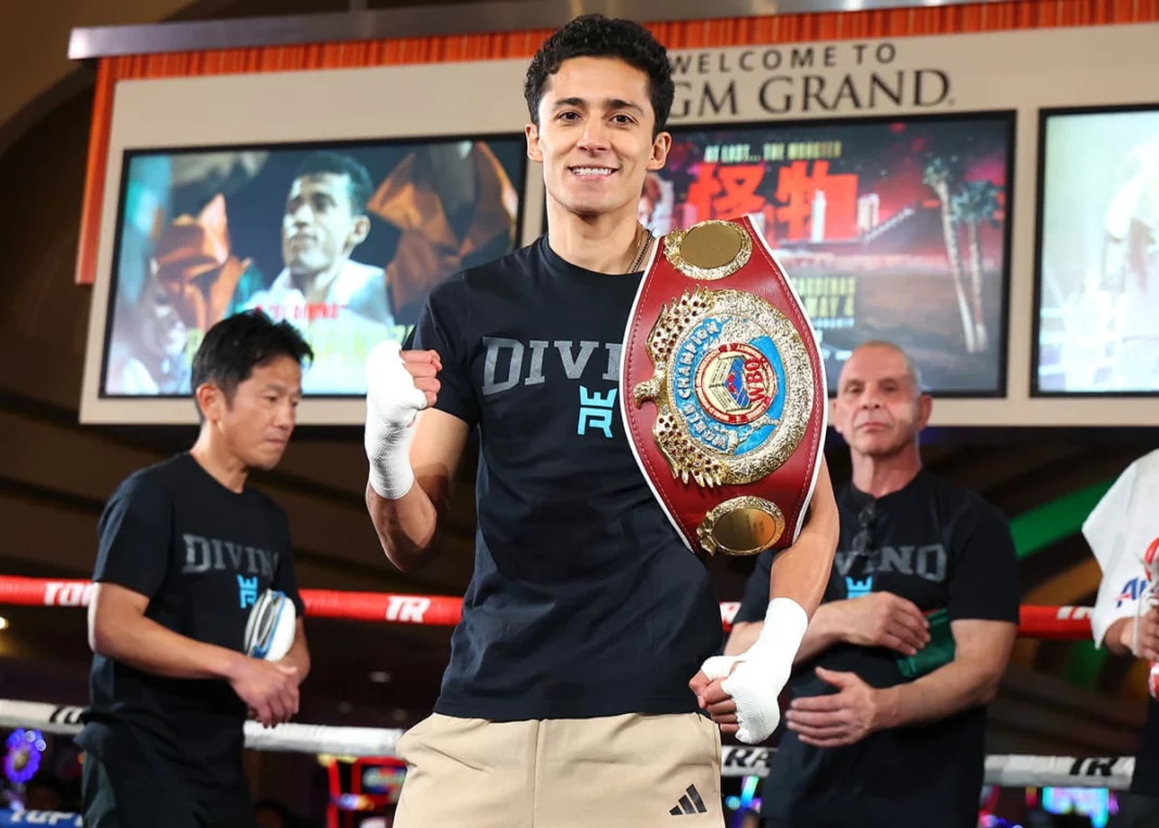 rafael-espinoza-belt-pose-1068x763.jpg_ͼ.jpg