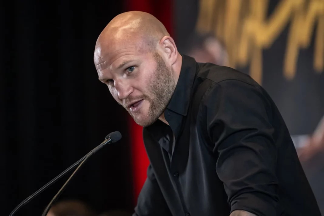 maciej-sulecki-press-conference-1068x712.jpg_ͼ.jpg
