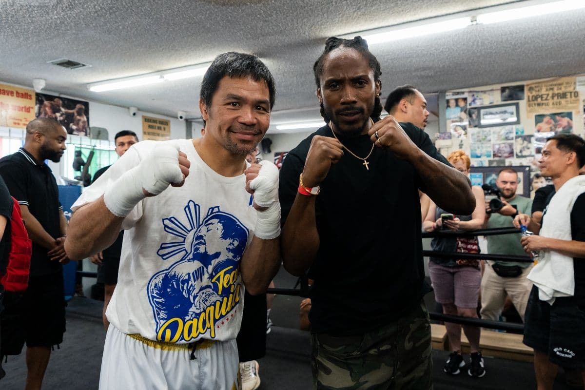 manny_pacquiao_17_0525e8448a.jpg