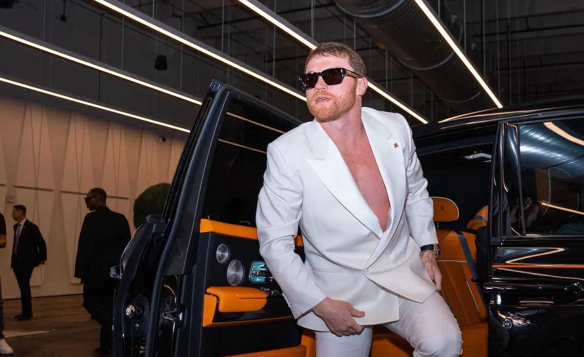 canelo-alvarez-september-2025_ͼ.jpg