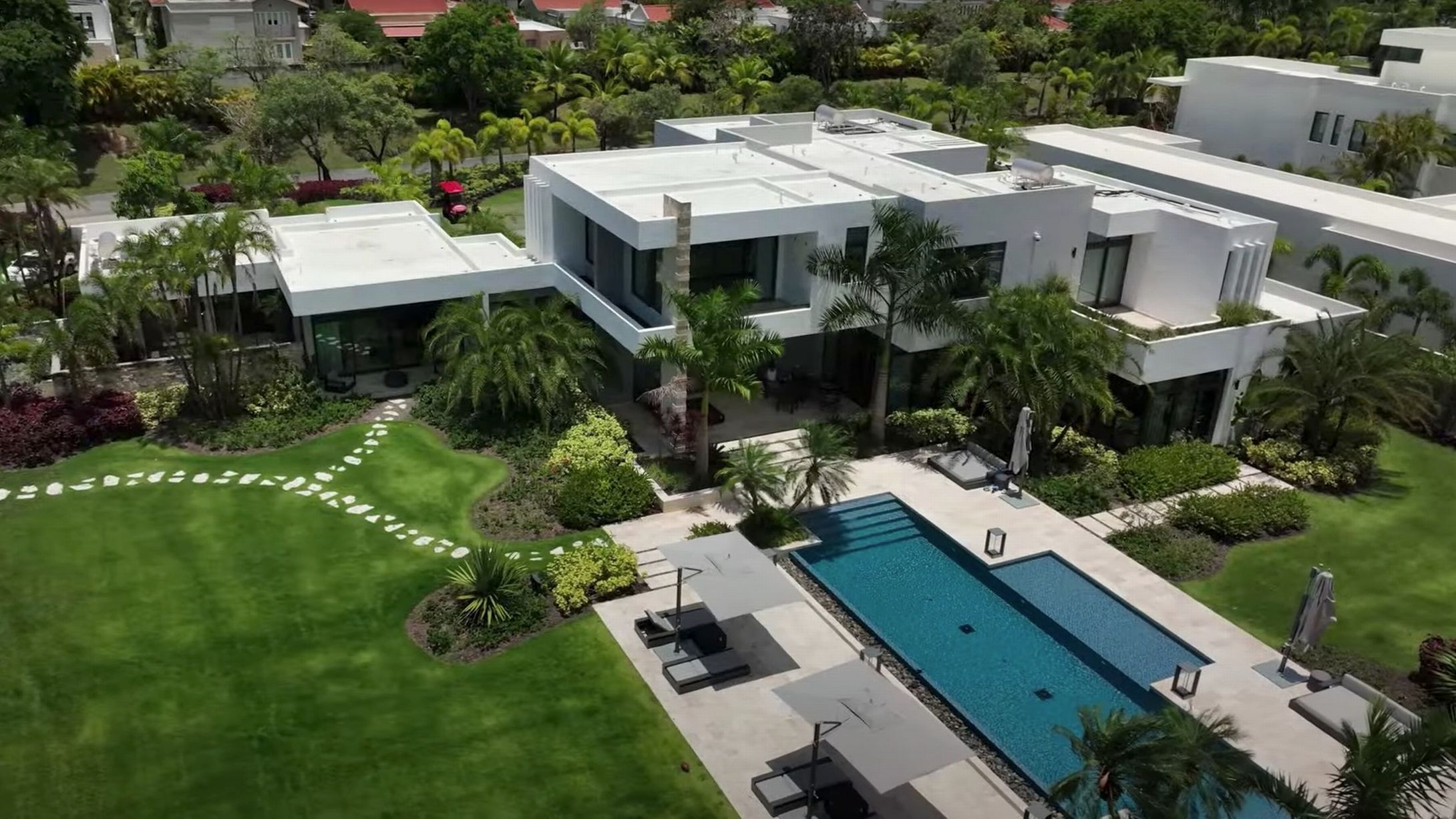 0_MAIN-Jake-Paul-house.jpg