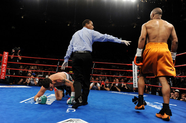 Joe+Calzaghe+v+Roy+Jones+Jr+ty8hN-ZOcA4l.jpg