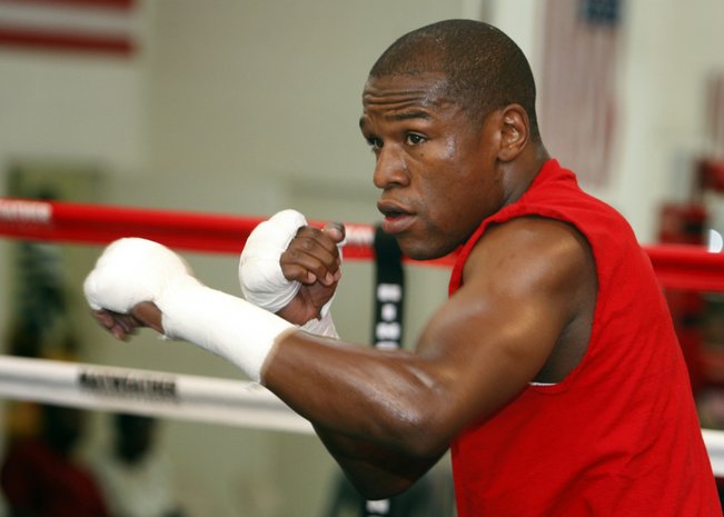 scaled_20090611_S_Mayweather16_t651.jpg