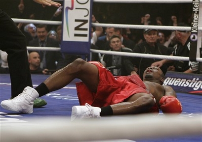 capt_bc97d14678d1473aa58b265aed097979_boxing_taylor_abraham_msc104.jpg