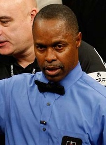 091017153125Hatton_v_Malignaggi_Kenny_Bayless_1520962.jpg
