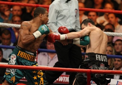 capt_1ea3cac6d8f84e16872ac85c6db06f3a_britain_boxing_froch_dirrell_lth101.jpg