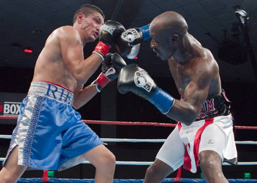 FreddyHernandezvsDeMarcusCorley2.jpg