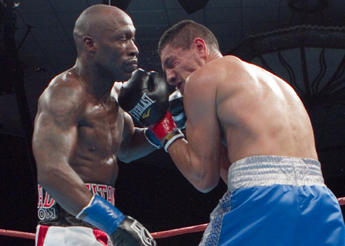 FreddyHernandezvsDeMarcusCorley3.jpg