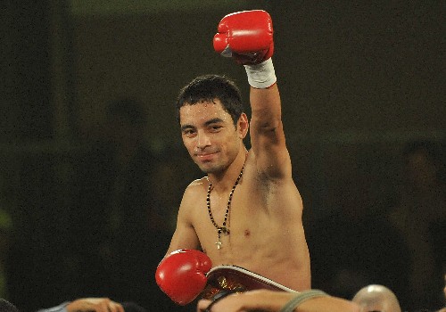 Cisco Morales vs Fernando Montiel 2.jpg