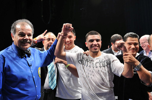Victor Ortiz 8.jpg