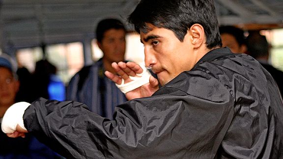 box_g_morales2_576.jpg