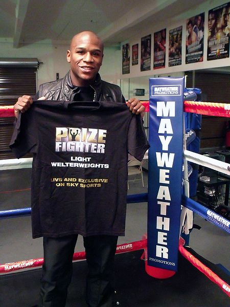 450px-Floyd_Mayweather_Prizefighter_draw_November_2009.jpg