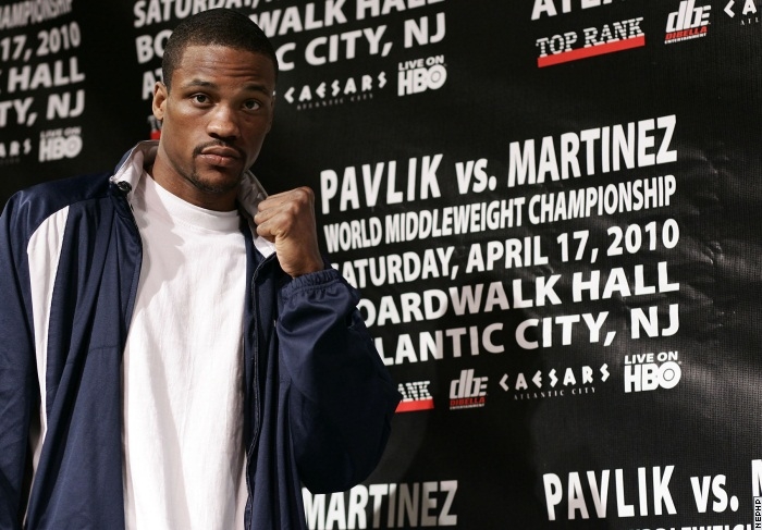 Mike_Jones_media_day_100415_002a.jpg