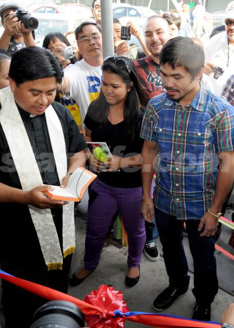 061110_SL_Pacquiao29.jpg